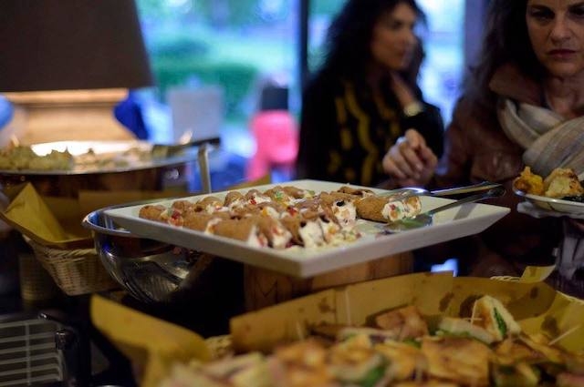 swami caffè aperitivo buffet milano
