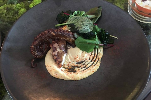 stilelibero ristorante hummus migliori a roma dove mangiare hummus di cicerchie polpo grigliato max mariola chef prati roma pranzo