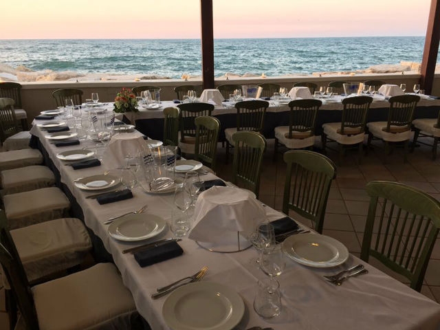 ristorante bisceglie brezza marina lungomare turismo pesce crudo foto da facebook https://www.facebook.com/143426432512281/photos/a.143431065845151.1073741826.143426432512281/568279036693683/?type=3&theater