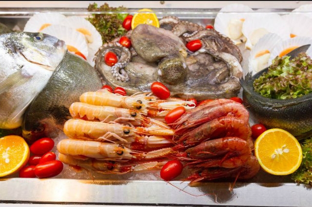 osteria di pesce al pontile milano