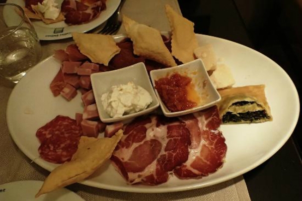 le colline emiliane ristorante trinità dei monti teatro sistina salone margherita cafè chantant roma dove mangiare dopo il teatro