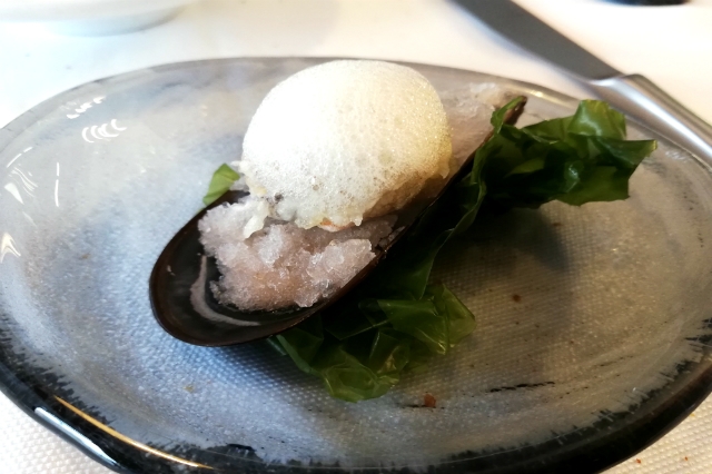cozza tempura granatina benvenuto host restaurant pesce fiumicino roma alessandro capponi chef