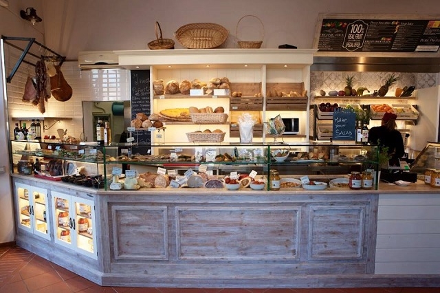 sopr'arno https://www.facebook.com/fornogastronomiasoprarno/photos/a.294028764361425.1073741827.294018331029135/324203061343995/?type=3&theater