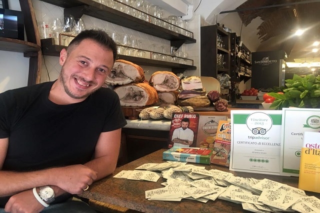 all'antico vinaio https://www.facebook.com/allanticovinaio/photos/a.344289109007616.1073741824.146643895438806/750414028395120/?type=3&theater