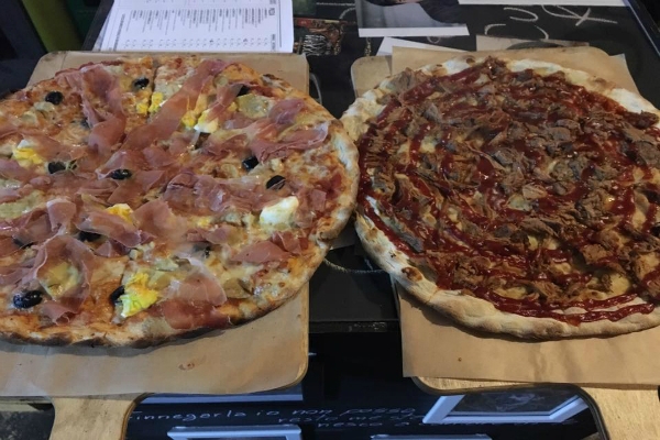 officine resta giro pizza senza limiti bevande birra supplì hamburger officina garage cena tra amici cena fuori al portuense roma