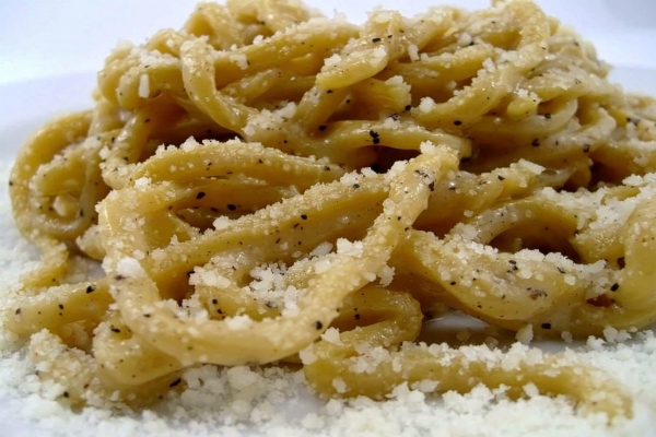 flavio al velavevodetto roma testaccio cucina romana trattoria osteria flavio de maio classifica migliori 10 cacio e pepe a roma primo posto tonnarelli