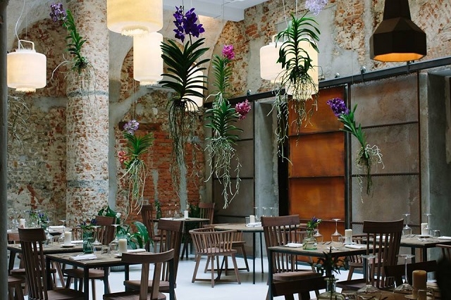 la ménagère concept restaurant design firenze facebook https://www.facebook.com/lamenagerefirenze/photos/pb.1753617421531418.-2207520000.1443008462./1807011629525330/?type=3&theater