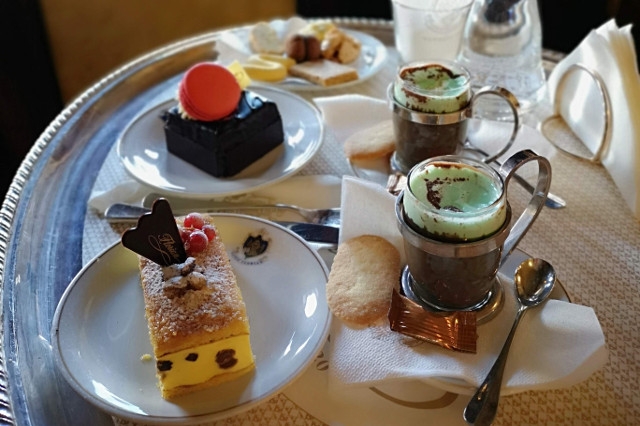 caffe florian piazza san marco venezia cioccolata casanova dolci lusso esperienza