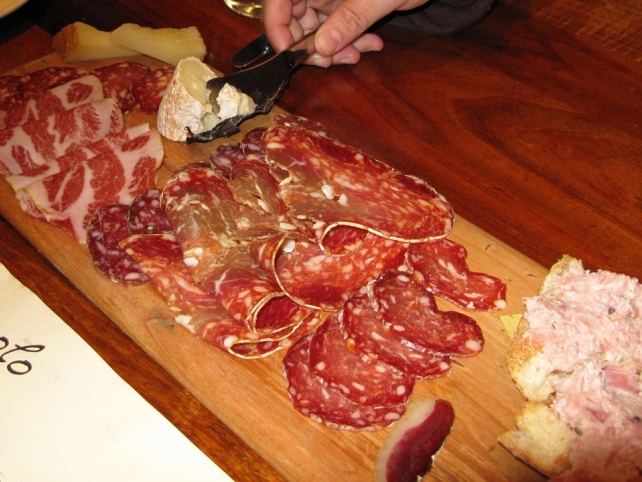 salumi formaggi https://www.flickr.com/photos/khardy/2289123725/in/photolist-4uhmjr-6xgh3c-4zc8oe-3semub-8j1kt1-9q4s7g-5xymmt-apnavw-apx3sc-dgg7mu-5rpa4s-5rp9ye-4ekcs5-4ego76-5umd4j-ch5uob-9xpbgd-9xmx7k-9xpv1o-4ekcko-4ekchu-9xpdrw-9xpcs3-9xpb8j-9xmawc-4vsihl-bfqdqb-6qb1f-7dfbas-8vttt5-5jb2qr-5jfigu-62veim-ypemgq-6cp3vq-dtdjfo-dmizwv-9tubye-9tubsm-9re9ny-eigqsn-96rieb-4n1ztq-4pzyob-8fbvjd-4ztc1n-4bmlzu-4vdyam-gxkgpb-gxkjms