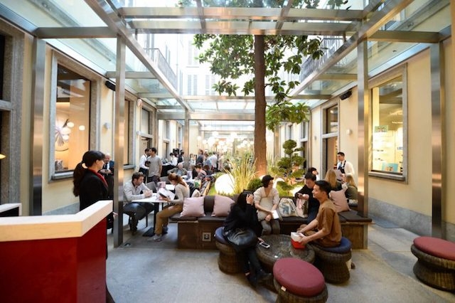illy caffè montenapoleone milano