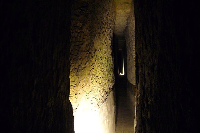 napoli sotterranea, luoghi del mistero, halloween, napoli