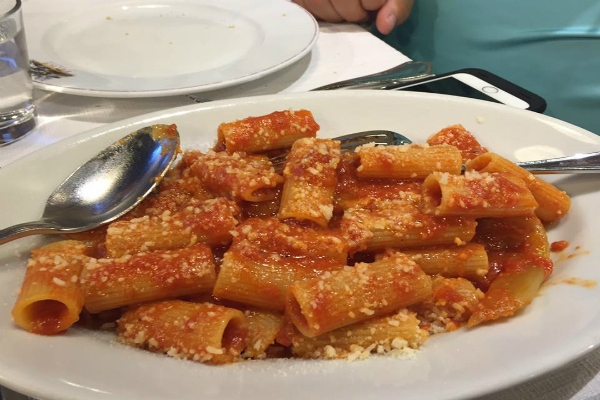 da felice a testaccio trattoria amatriciana rigatoni pecorino guanciale cucina romana roma le migliori amatriciane di roma
