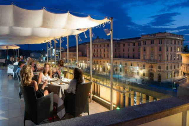 carlton hotel
