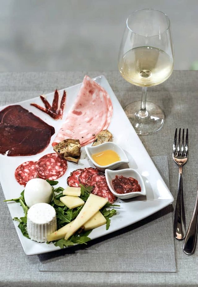 aperiwine, taglieri roma