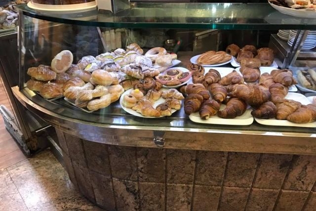 bomboloni a roma bar romoli