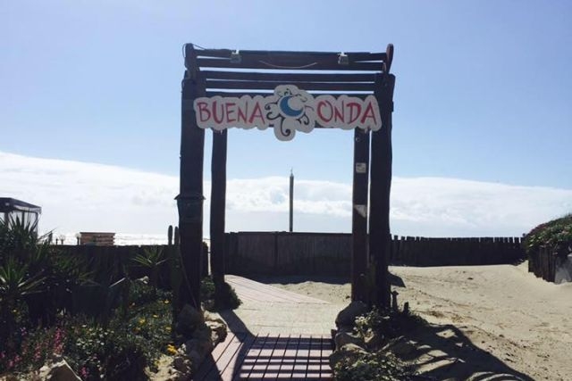 colazione sulla spiaggia vicino roma buena onda