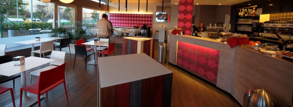 victory day & night cafe